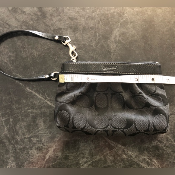 Coach Wristlet - Picture 6 of 10